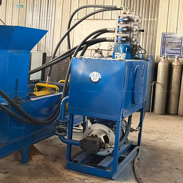 High-pressure hydraulic pumping station and oil cylinders for wood chips briquette press machine